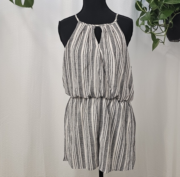 J Is For Justify Striped Halter Neck Romper Size M - Picture 3 of 5